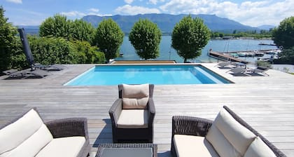 Villa d'exception Piscine vue et accès lac direct
