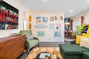 Smart TV - CowboyPool, MiniGolf, Arcade, Firepit, PingPong! Hallandale Beach Gem (Hallandale Beach)