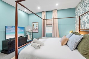 3 slaapkamers, een strijkplank/strijkijzer, wifi, beddengoed
