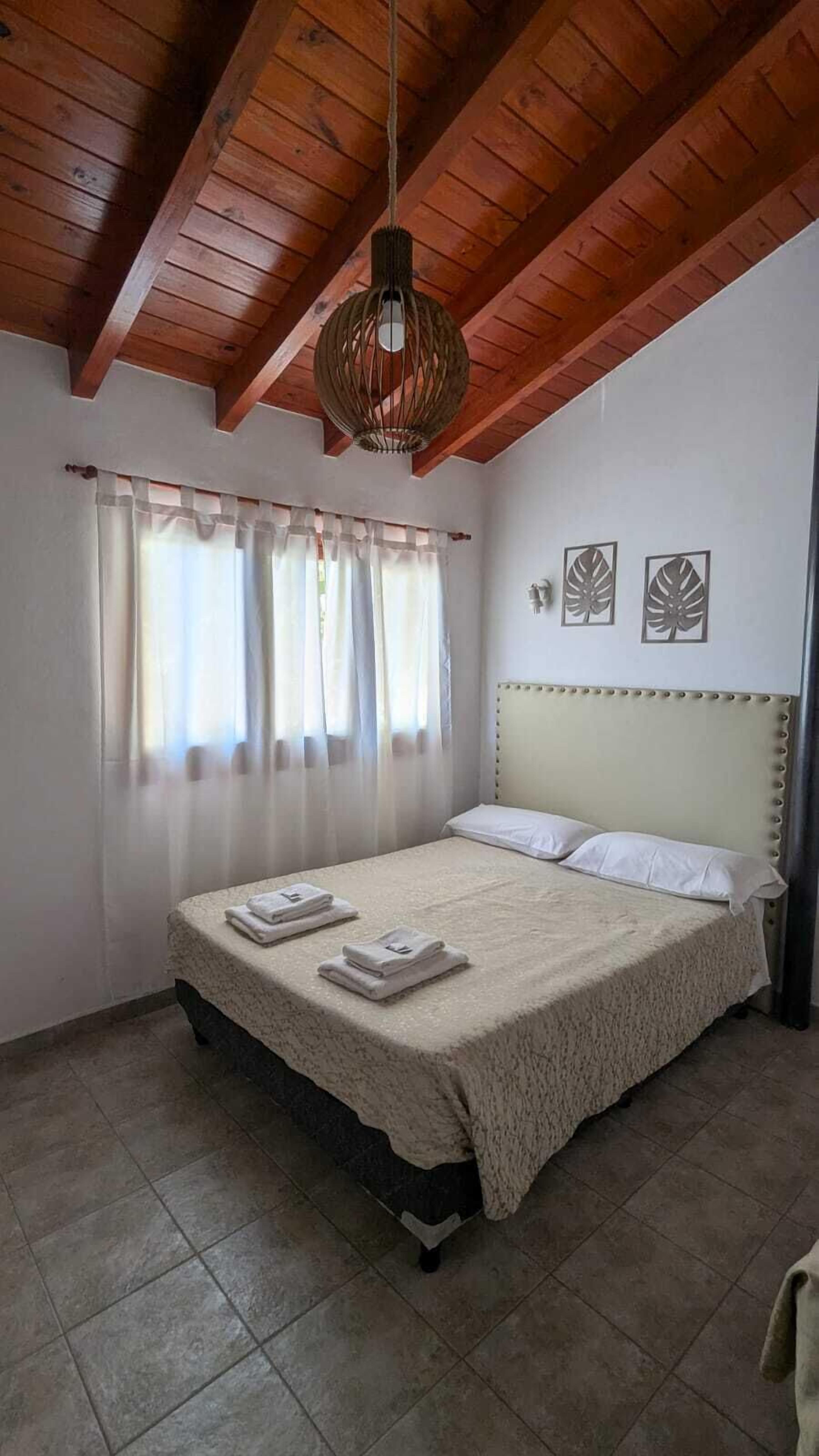 Wifi gratis y ropa de cama 