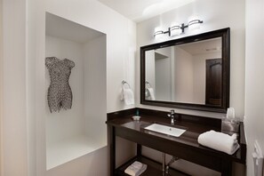 Hair dryer, towels