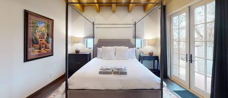 1 chambre, fer et planche à repasser, lit de bébé portatif, Wi-Fi