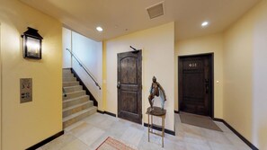 Interior - The Lincoln 401, 3 Bed / 3.5 Bath, Luxury Condo (Santa Fe)