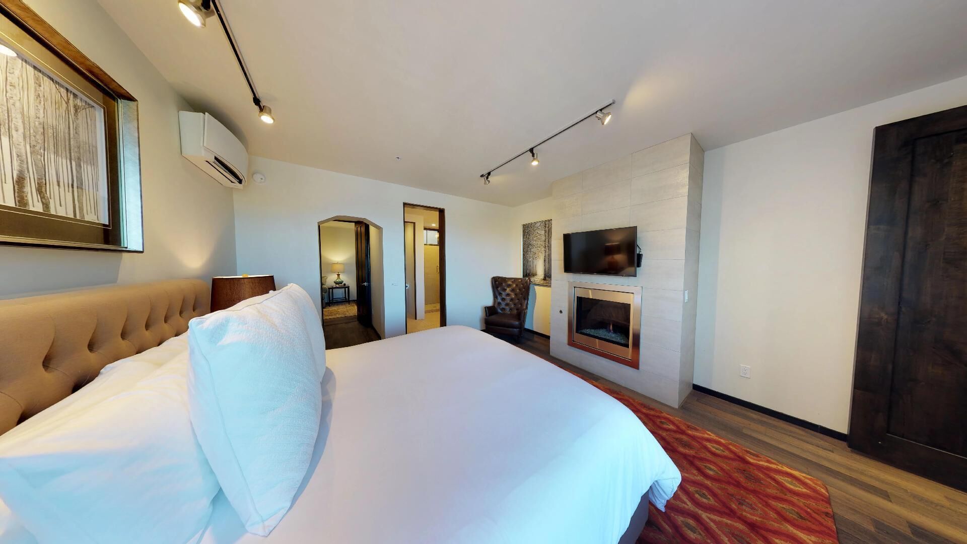 1 bedroom, iron/ironing board, travel crib, WiFi