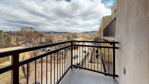 Property grounds - The Lincoln 503, 2 Bed / 2 Bath, Luxury Loft Style Condo (Santa Fe)