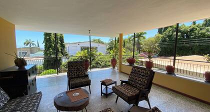 3-bedroom green sanctuary in the heart of Accra with beautiful garden pool