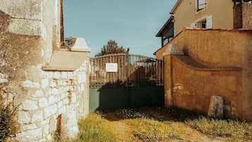 Enceinte de lâhĂ©bergement