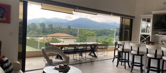 5* 2 D Mount
view+Airport+
Pool+3 bed +Bb Crib+