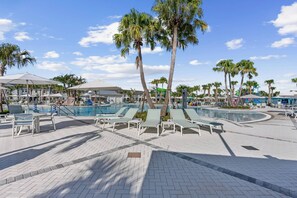 A heated pool - Brand NEW 06 Bedrooms At Windsor Cay (Clermont)