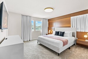 6 bedrooms, iron/ironing board, travel cot, WiFi