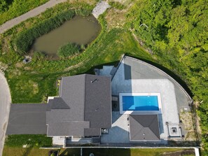 Exterior - Modern Spacious 6-Bedroom - Track Season Retreat - 20 min from Track (Mechanicville)