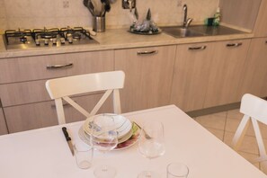 Unclassified image, 3 of 40, button - Cozy apartment in the heart of Turin. (Torino)