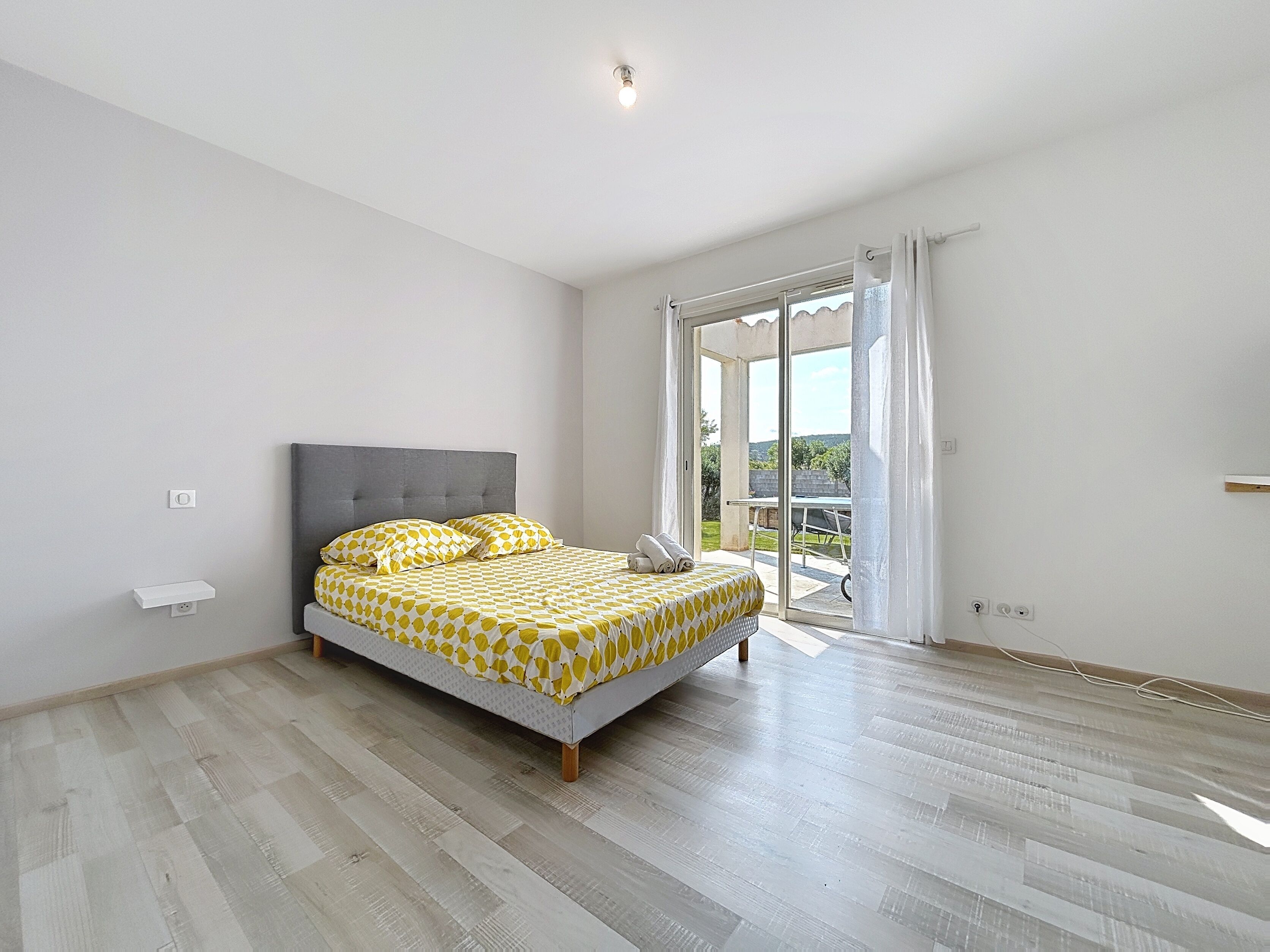 4 chambres, bureau, fer et planche à repasser, Wi-Fi gratuit