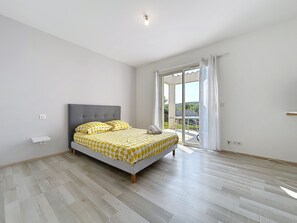 4 chambres, bureau, fer et planche Ă repasser, Wi-Fi gratuit