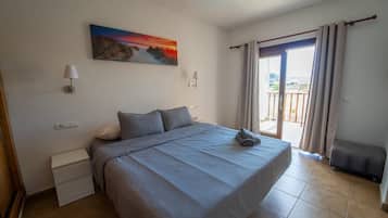 3 bedrooms, WiFi, bed sheets