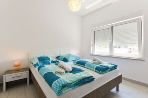 1 bedroom, iron/ironing board, WiFi, bed sheets