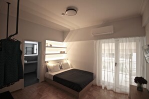 2 habitaciones, escritorio, tabla de planchar con plancha y wifi gratis