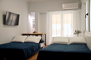 2 bedrooms, desk, iron/ironing board, free WiFi - Apollo & Nike 1952-2025
Stylish 2-Bedroom apartment next to Syndagma Square (Athina)