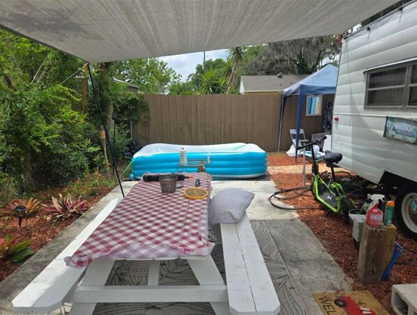 Outdoor dining