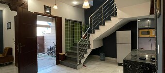 Comfortable Villa with AC and WiFi in pleasant Bahria Town Karachi