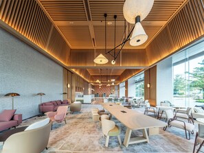 Exterior - EVEN Hotel Guangzhou Baiyun Station by IHG (Guangzhou)