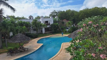 Udendørs pool
