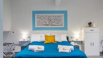 1 chambre, fer et planche à repasser, Wi-Fi, draps fournis