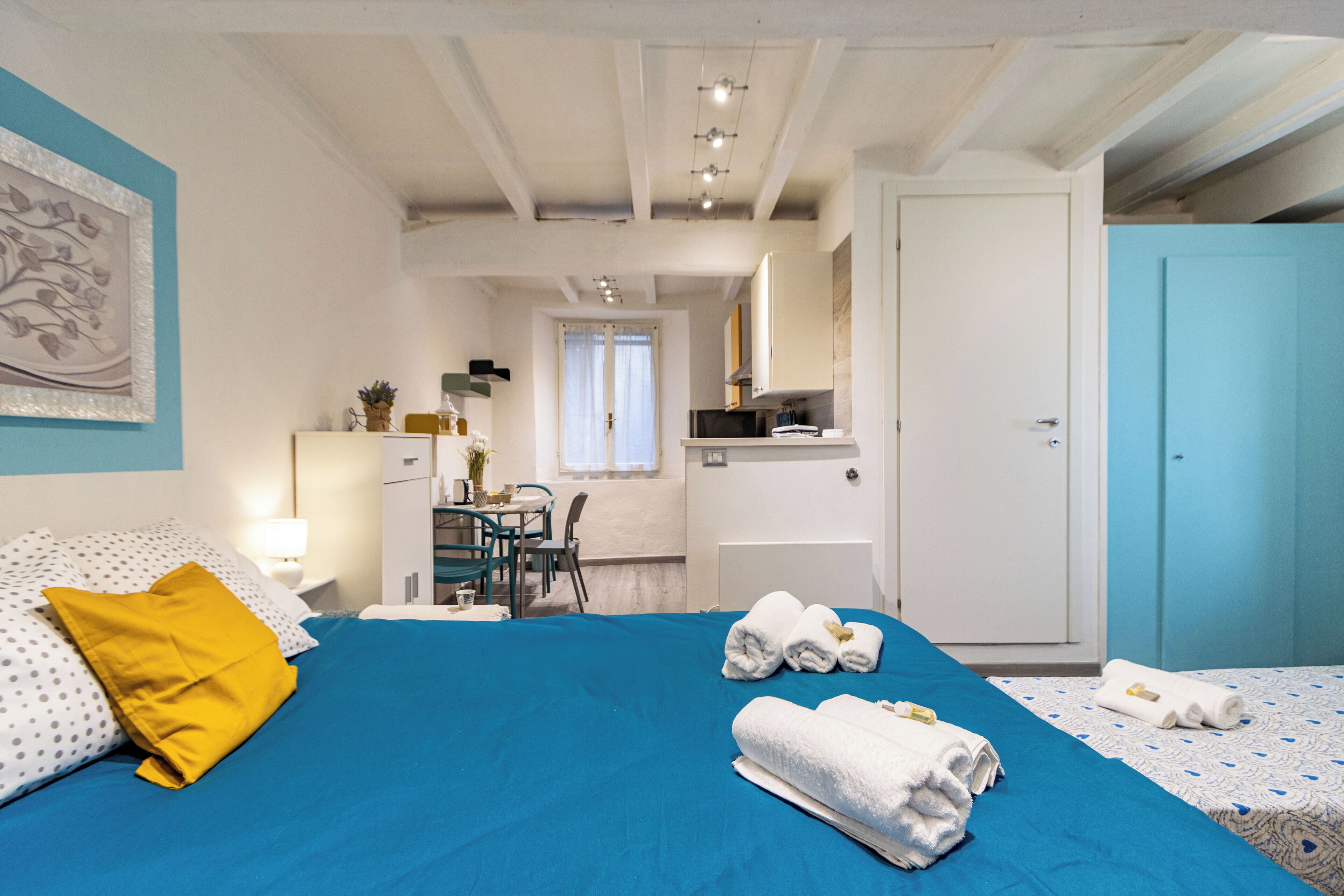 1 chambre, fer et planche à repasser, Wi-Fi, draps fournis