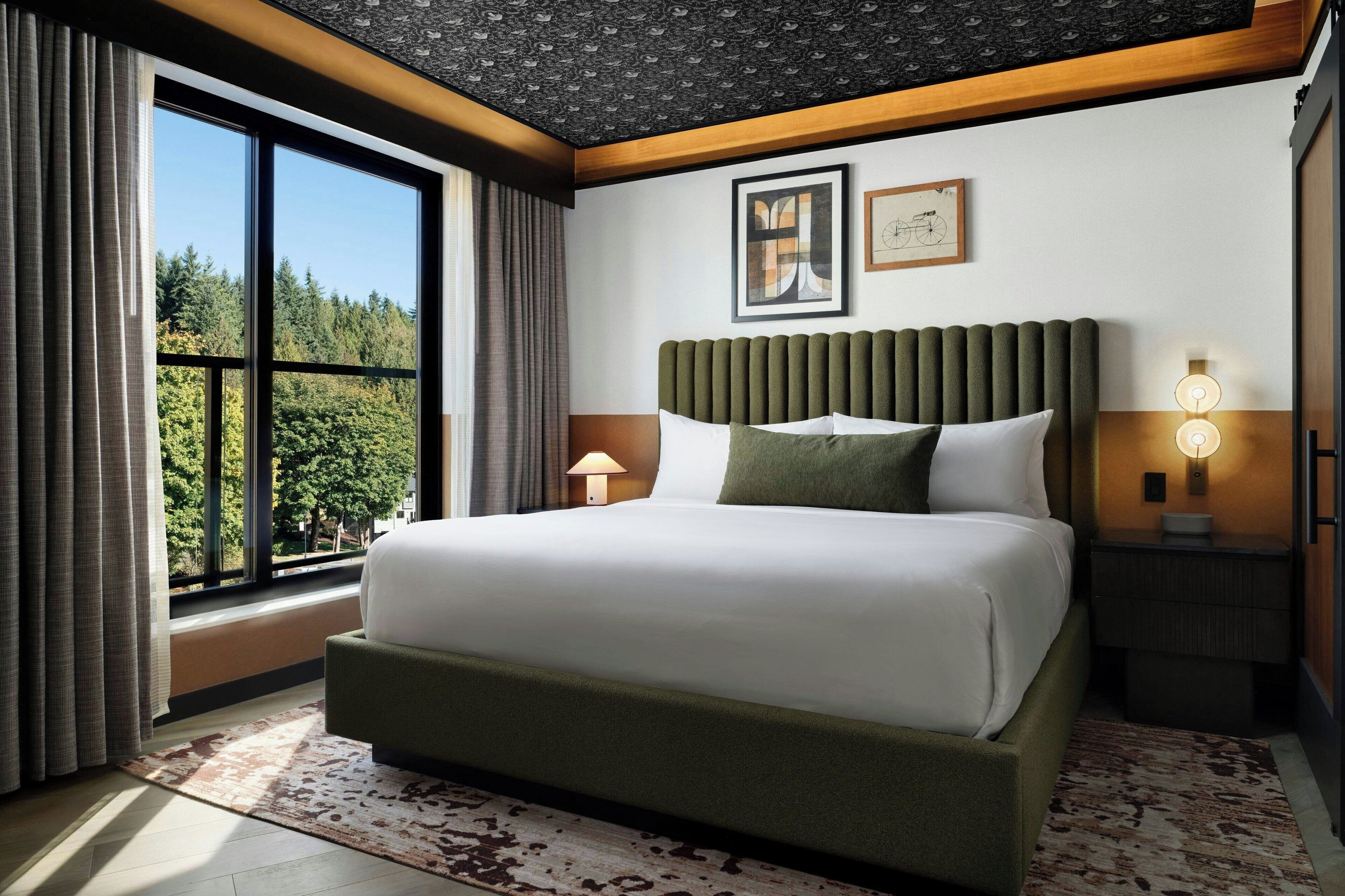 Standard Suite, 1 Bedroom | Premium bedding, in-room safe, desk, free rollaway beds