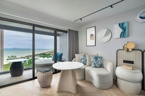 Habitación Premium, 1 cama King size, balcón (Sea View) | Área de sala de estar