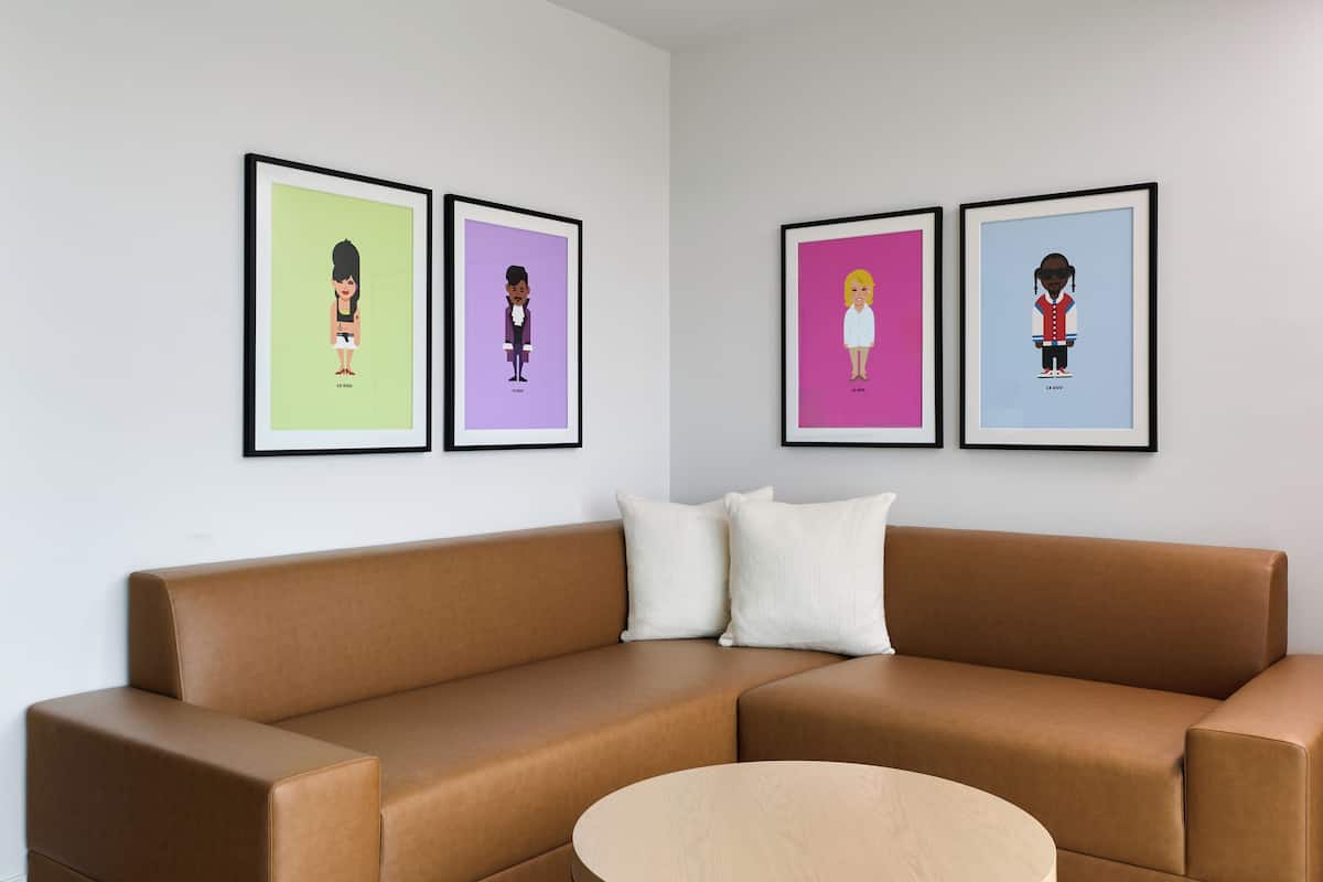 Premium bedding, in-room safe, blackout drapes, iron/ironing board