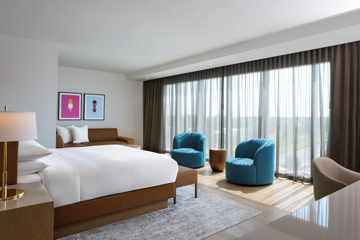 Junior Suite, 1 King Bed