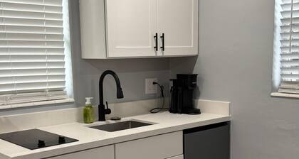 Cozy Studio with Private Entry
