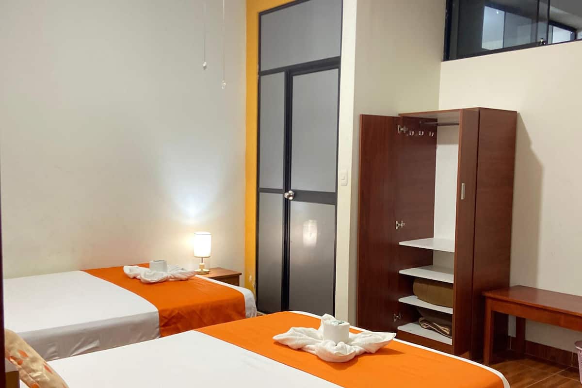 ห้องเบสิกดับเบิล | โต๊ะทำงาน, พื้นที่ทำงานแบบใช้แล็ปท็อป, Wi-Fi ฟรี