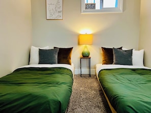 3 chambres, fer et planche à repasser, accès au Wi-Fi (inclus)