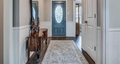 Spacious 5-bedroom executive home in prestigious community of Shepherds Glen.