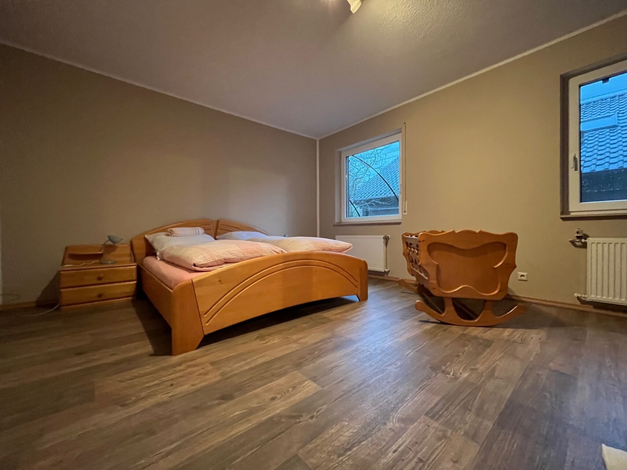 7 slaapkamers, een strijkplank/strijkijzer, reisbedje, gratis wifi