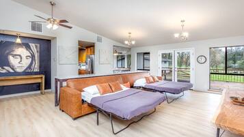 3 室のベッドルーム、WiFi、ベッドシーツ