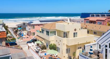 Steps to PB Boardwalk • Ocean View Patio • 4BR Beach House • Sleeps 10