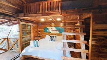 Cabaña Hawai | Cortinas blackout, wifi gratis y ropa de cama