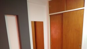 Uklassifisert bilde, 4 av 6, knapp