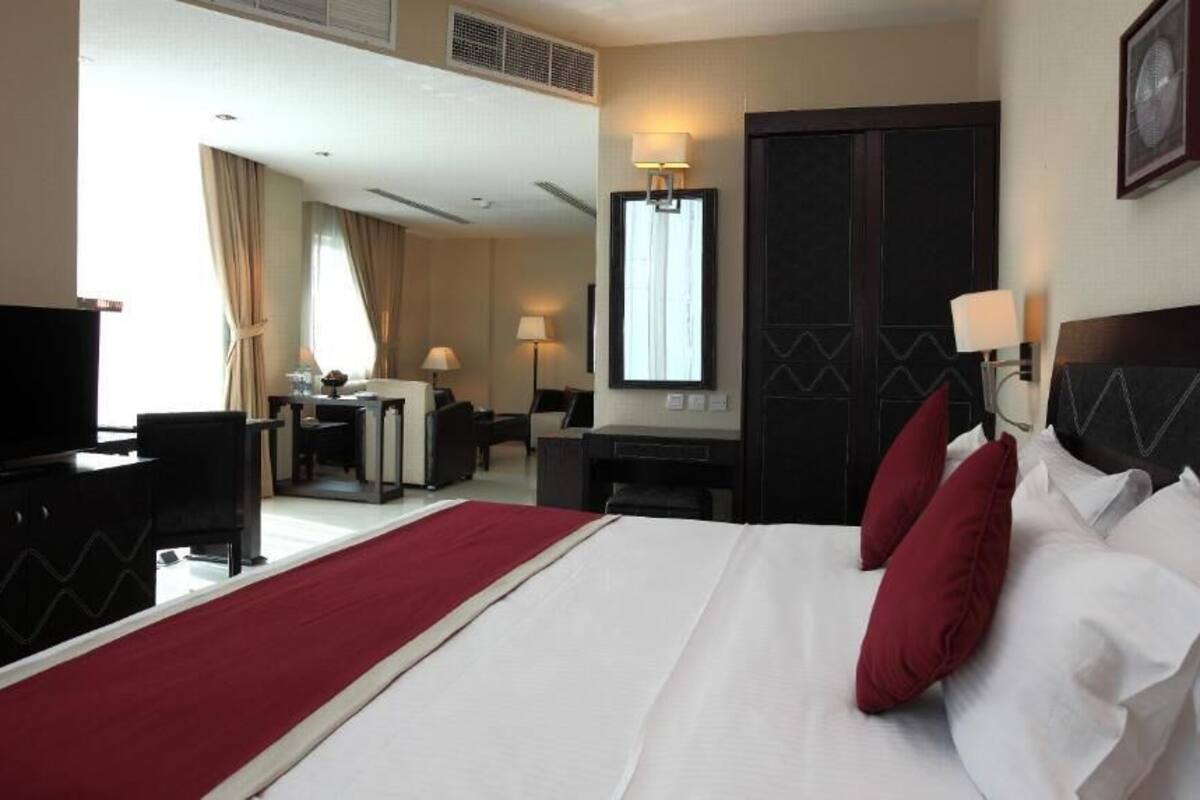 Presidential Suite, Sea View | In-room safe, laptop workspace, blackout drapes, soundproofing