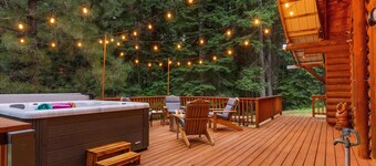 4+Acre Cozy Cabin in Woods Near Skiing