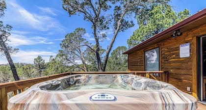 Awesome View with hot tub and Pet Friendly.