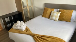 2 Schlafzimmer, Bügeleisen/Bügelbrett, Internetzugang, Bettwäsche