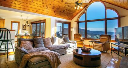 Skywalker Meadow 3 BR Home: True Retreat!