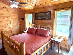 2 bedrooms, iron/ironing board, travel cot, free WiFi