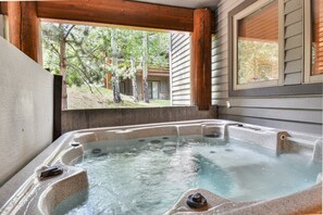 Bain à remous intérieur