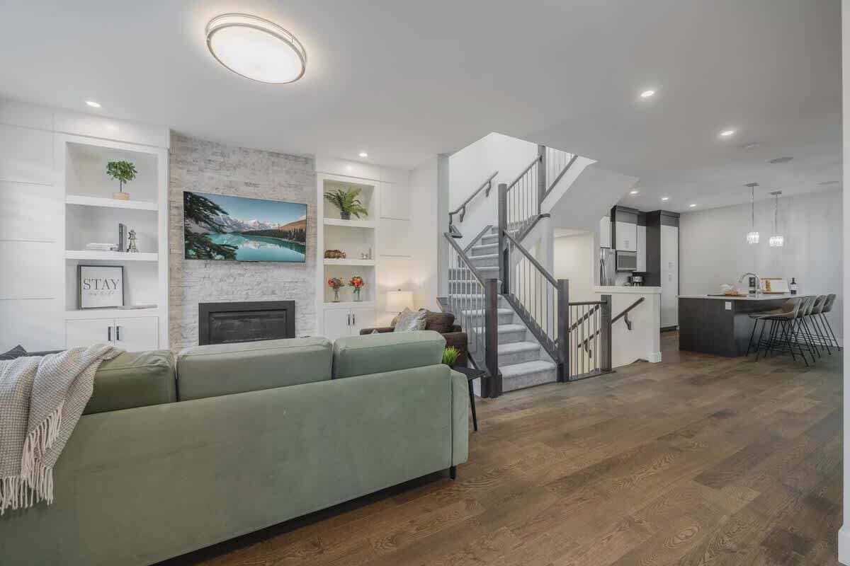 TV, fireplace, offices