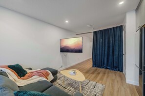 تلفزيون، مكتب